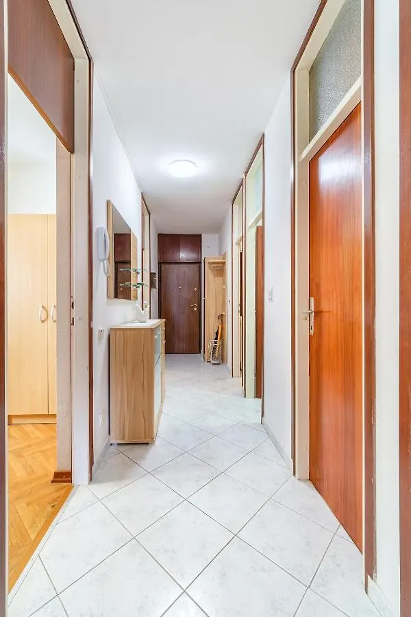 Apartment 123 For You 스플리트
