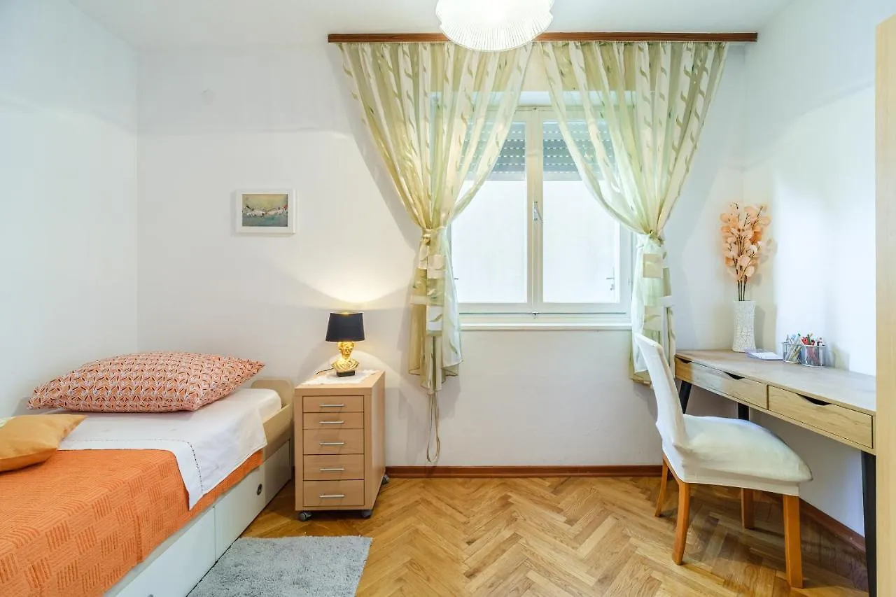 Apartment 123 For You 스플리트
